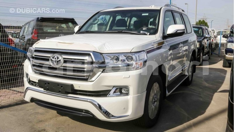 Big with watermark toyota land cruiser grande comore import dubai 1296