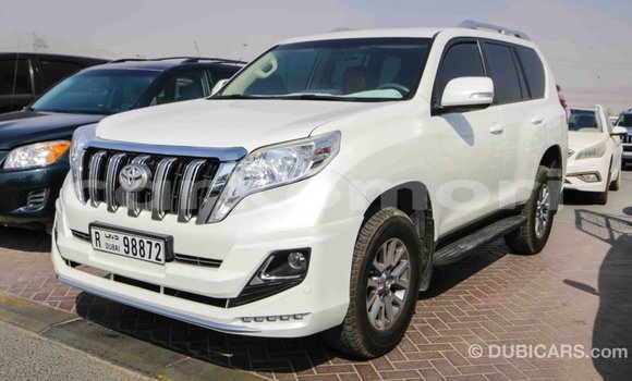 Acheter Import Voiture Toyota Prado Blanc à Import - Dubai, Grande Comore Acheter Import Voiture Toyota Prado Blanc à Import - Dubai, Grande Comore