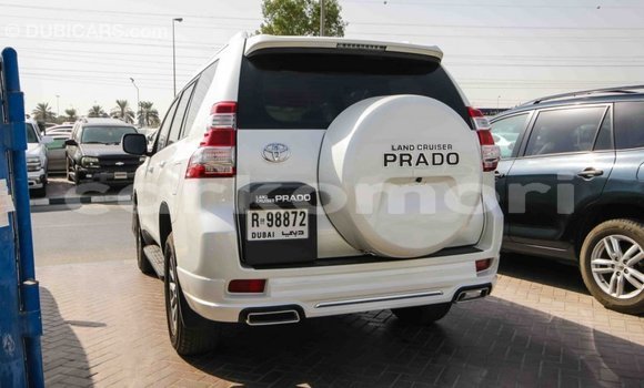 Acheter Import Voiture Toyota Prado Blanc à Import - Dubai, Grande Comore Acheter Import Voiture Toyota Prado Blanc à Import - Dubai, Grande Comore