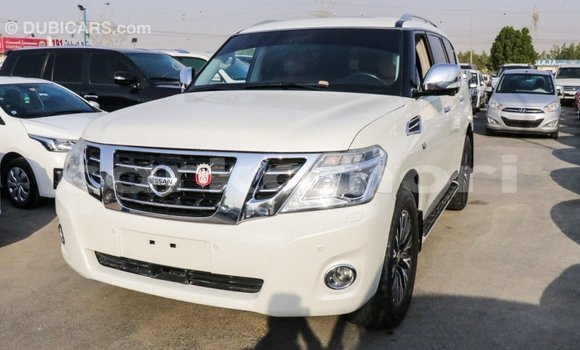 Acheter Import Voiture Nissan Patrol Blanc à Import - Dubai, Grande Comore Acheter Import Voiture Nissan Patrol Blanc à Import - Dubai, Grande Comore