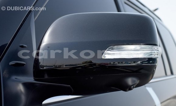 Acheter Import Voiture Toyota Land Cruiser Noir à Import - Dubai, Grande Comore Acheter Import Voiture Toyota Land Cruiser Noir à Import - Dubai, Grande Comore