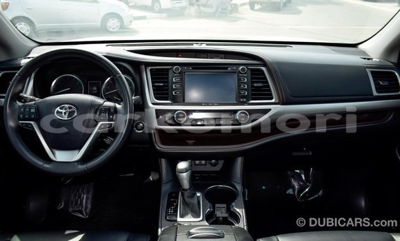 Acheter Import Voiture Toyota Highlander Autre à Import - Dubai, Grande Comore Acheter Import Voiture Toyota Highlander Autre à Import - Dubai, Grande Comore