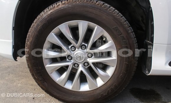 Acheter Import Voiture Lexus GX Blanc à Import - Dubai, Grande Comore Acheter Import Voiture Lexus GX Blanc à Import - Dubai, Grande Comore