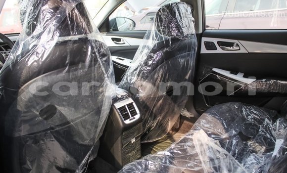 Acheter Import Voiture Kia Cadenza Autre à Import - Dubai, Grande Comore Acheter Import Voiture Kia Cadenza Autre à Import - Dubai, Grande Comore