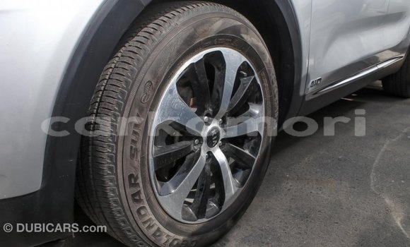 Acheter Import Voiture Kia Sorento Autre à Import - Dubai, Grande Comore Acheter Import Voiture Kia Sorento Autre à Import - Dubai, Grande Comore