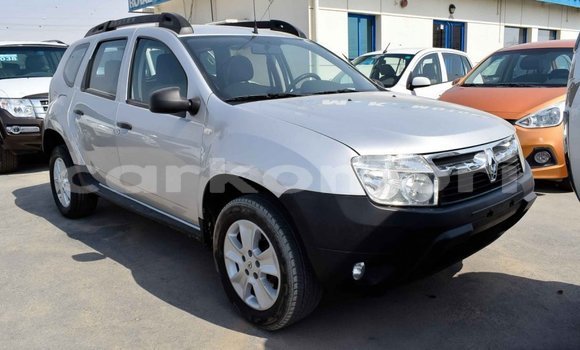 Acheter Import Voiture Renault Duster Autre à Import - Dubai, Grande Comore