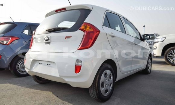 Acheter Import Voiture Kia Picanto Blanc à Import - Dubai, Grande Comore Acheter Import Voiture Kia Picanto Blanc à Import - Dubai, Grande Comore