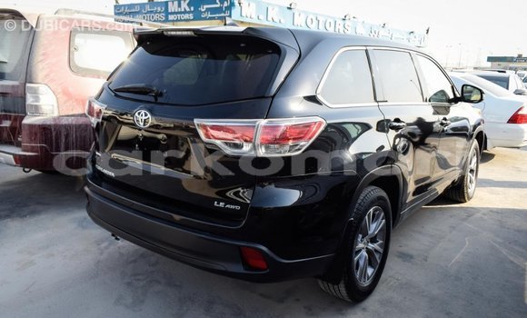 Acheter Import Voiture Toyota Highlander Noir à Import - Dubai, Grande Comore Acheter Import Voiture Toyota Highlander Noir à Import - Dubai, Grande Comore
