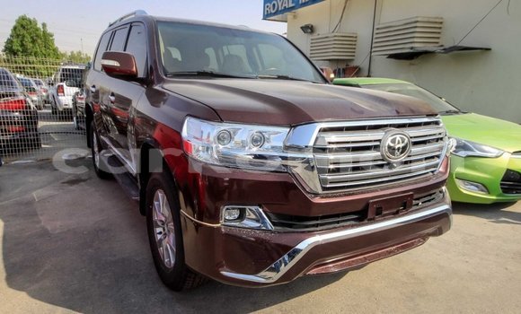 Acheter Import Voiture Toyota Land Cruiser Marron à Import - Dubai, Grande Comore Acheter Import Voiture Toyota Land Cruiser Marron à Import - Dubai, Grande Comore