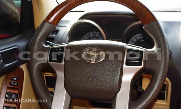 Acheter Import Voiture Toyota Prado Blanc à Import - Dubai, Grande Comore Acheter Import Voiture Toyota Prado Blanc à Import - Dubai, Grande Comore