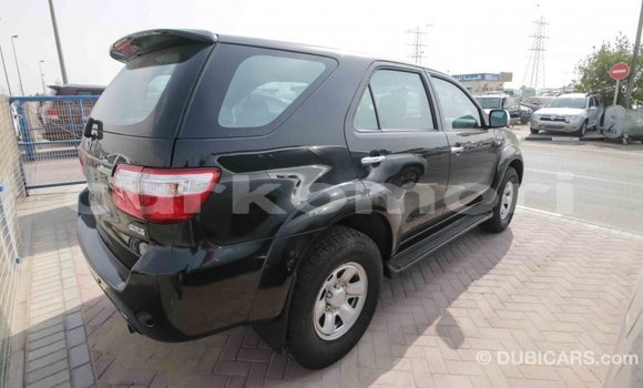 Acheter Import Voiture Toyota Fortuner Noir à Import - Dubai, Grande Comore Acheter Import Voiture Toyota Fortuner Noir à Import - Dubai, Grande Comore