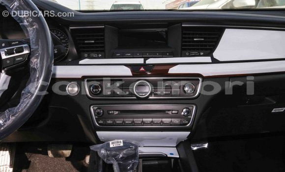 Acheter Import Voiture Kia Cadenza Autre à Import - Dubai, Grande Comore Acheter Import Voiture Kia Cadenza Autre à Import - Dubai, Grande Comore
