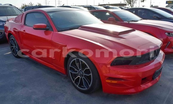 Acheter Import Voiture Ford Mustang Rouge à Import - Dubai, Grande Comore Acheter Import Voiture Ford Mustang Rouge à Import - Dubai, Grande Comore