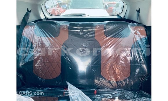 Acheter Import Voiture Hyundai Creta Blanc à Import - Dubai, Grande Comore Acheter Import Voiture Hyundai Creta Blanc à Import - Dubai, Grande Comore