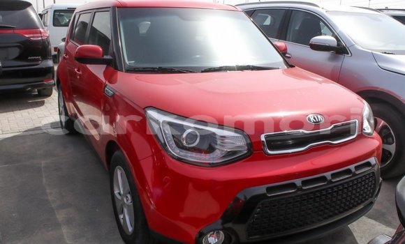 Acheter Import Voiture Kia Soul Rouge à Import - Dubai, Grande Comore Acheter Import Voiture Kia Soul Rouge à Import - Dubai, Grande Comore