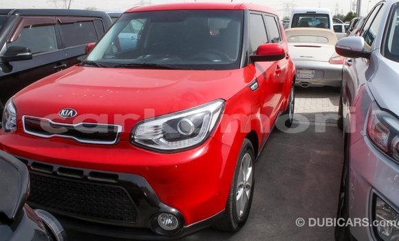 Acheter Import Voiture Kia Soul Rouge à Import - Dubai, Grande Comore Acheter Import Voiture Kia Soul Rouge à Import - Dubai, Grande Comore