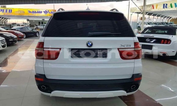 Acheter Import Voiture BMW X5 Blanc à Import - Dubai, Grande Comore Acheter Import Voiture BMW X5 Blanc à Import - Dubai, Grande Comore