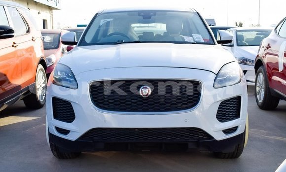 Acheter Import Voiture Jaguar E-Pace Blanc à Import - Dubai, Grande Comore Acheter Import Voiture Jaguar E-Pace Blanc à Import - Dubai, Grande Comore