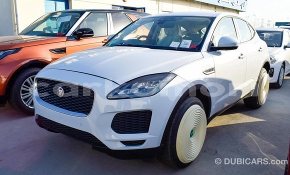 Acheter Import Voiture Jaguar E-Pace Blanc à Import - Dubai, Grande Comore Acheter Import Voiture Jaguar E-Pace Blanc à Import - Dubai, Grande Comore