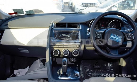Acheter Import Voiture Jaguar E-Pace Blanc à Import - Dubai, Grande Comore Acheter Import Voiture Jaguar E-Pace Blanc à Import - Dubai, Grande Comore