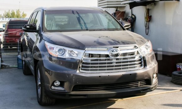 Acheter Import Voiture Toyota Highlander Autre à Import - Dubai, Grande Comore Acheter Import Voiture Toyota Highlander Autre à Import - Dubai, Grande Comore