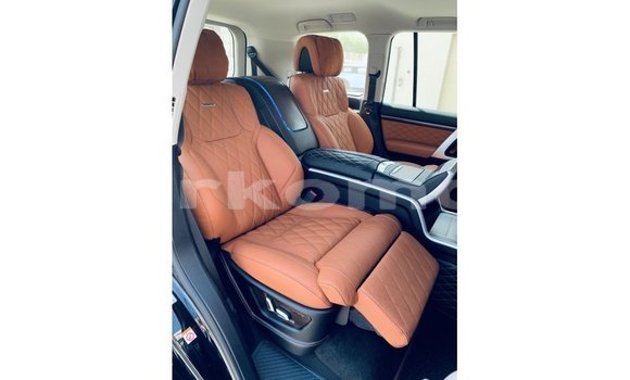 Buy Import Toyota Land Cruiser Black Car in Import - Dubai in Great Comore Buy Import Toyota Land Cruiser Black Car in Import - Dubai in Great Comore
