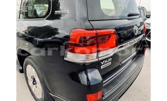 Buy Import Toyota Land Cruiser Black Car in Import - Dubai in Great Comore Buy Import Toyota Land Cruiser Black Car in Import - Dubai in Great Comore