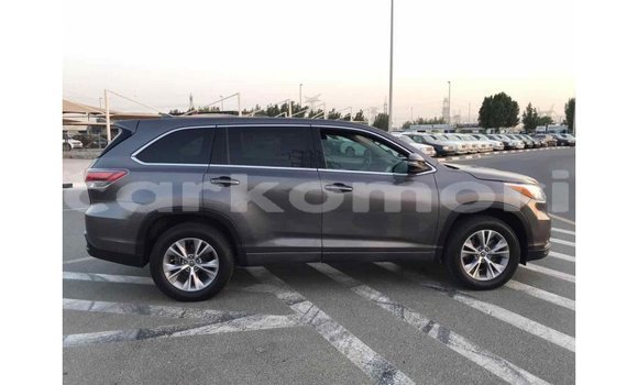Acheter Import Voiture Toyota Highlander Autre à Import - Dubai, Grande Comore Acheter Import Voiture Toyota Highlander Autre à Import - Dubai, Grande Comore