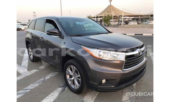 Acheter Import Voiture Toyota Highlander Autre à Import - Dubai, Grande Comore Acheter Import Voiture Toyota Highlander Autre à Import - Dubai, Grande Comore