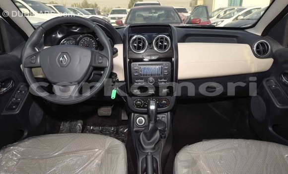 Acheter Import Voiture Renault Duster Blanc à Import - Dubai, Grande Comore Acheter Import Voiture Renault Duster Blanc à Import - Dubai, Grande Comore