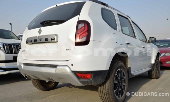 Acheter Import Voiture Renault Duster Blanc à Import - Dubai, Grande Comore Acheter Import Voiture Renault Duster Blanc à Import - Dubai, Grande Comore