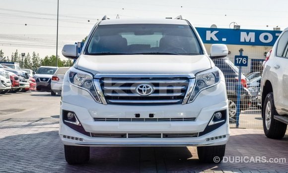 Acheter Import Voiture Toyota Prado Blanc à Import - Dubai, Grande Comore Acheter Import Voiture Toyota Prado Blanc à Import - Dubai, Grande Comore