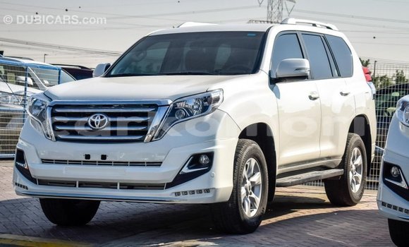 Acheter Import Voiture Toyota Prado Blanc à Import - Dubai, Grande Comore Acheter Import Voiture Toyota Prado Blanc à Import - Dubai, Grande Comore