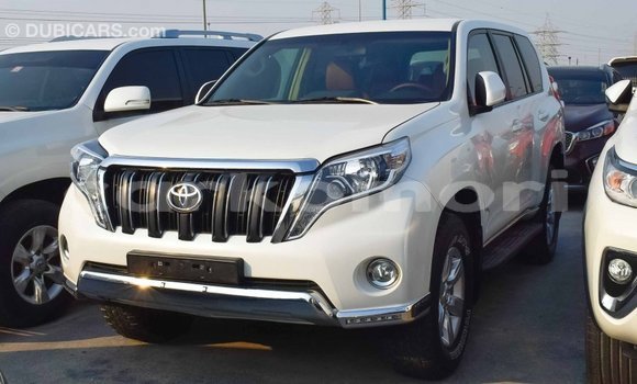 Acheter Import Voiture Toyota Prado Blanc à Import - Dubai, Grande Comore Acheter Import Voiture Toyota Prado Blanc à Import - Dubai, Grande Comore