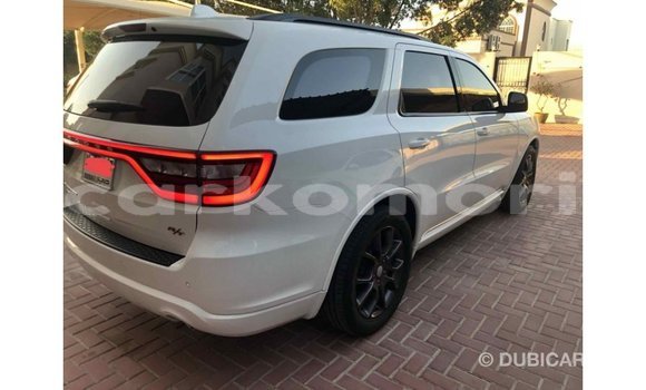 Acheter Import Voiture Dodge Durango Blanc à Import - Dubai, Grande Comore Acheter Import Voiture Dodge Durango Blanc à Import - Dubai, Grande Comore