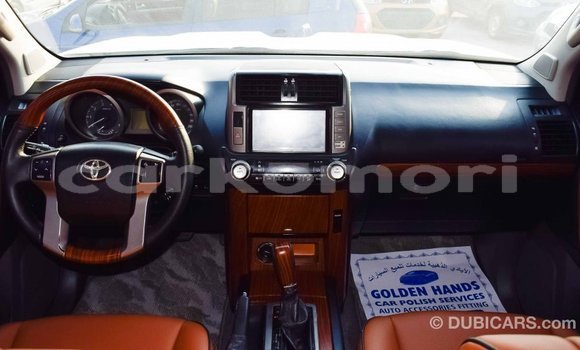 Acheter Import Voiture Toyota Prado Blanc à Import - Dubai, Grande Comore Acheter Import Voiture Toyota Prado Blanc à Import - Dubai, Grande Comore