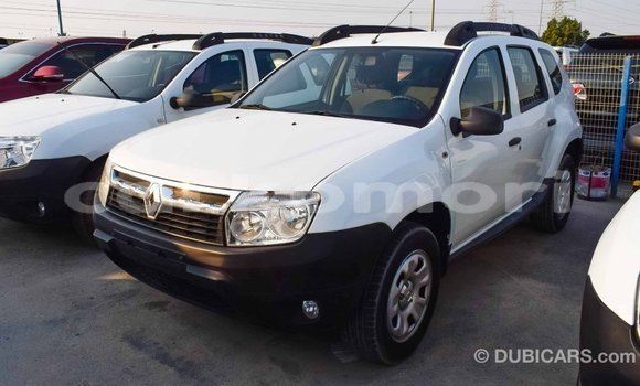 Acheter Import Voiture Renault Duster Blanc à Import - Dubai, Grande Comore Acheter Import Voiture Renault Duster Blanc à Import - Dubai, Grande Comore