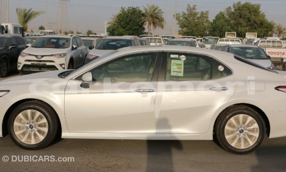 Buy Import Toyota Camry White Car in Import - Dubai in Great Comore Buy Import Toyota Camry White Car in Import - Dubai in Great Comore