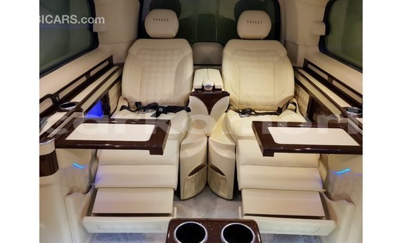 Buy Import Mercedes-Benz 250 Black Car in Import - Dubai in Great Comore Buy Import Mercedes-Benz 250 Black Car in Import - Dubai in Great Comore