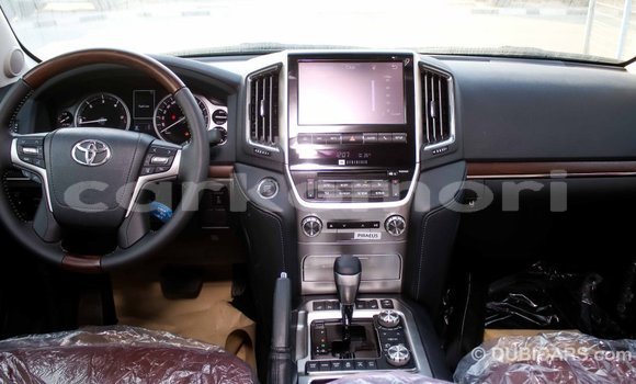 Buy Import Toyota Land Cruiser Black Car in Import - Dubai in Great Comore Buy Import Toyota Land Cruiser Black Car in Import - Dubai in Great Comore