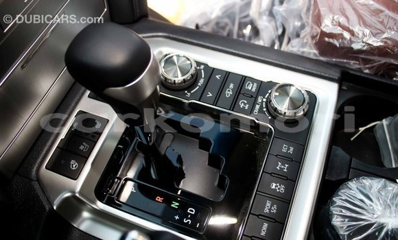 Buy Import Toyota Land Cruiser Black Car in Import - Dubai in Great Comore Buy Import Toyota Land Cruiser Black Car in Import - Dubai in Great Comore