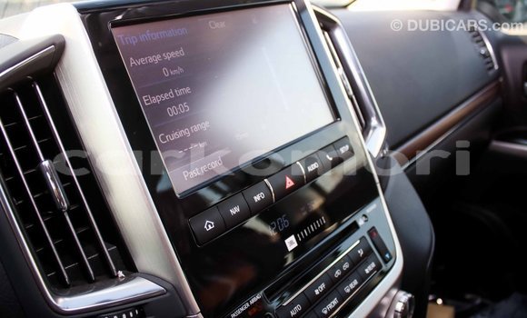 Buy Import Toyota Land Cruiser Black Car in Import - Dubai in Great Comore Buy Import Toyota Land Cruiser Black Car in Import - Dubai in Great Comore