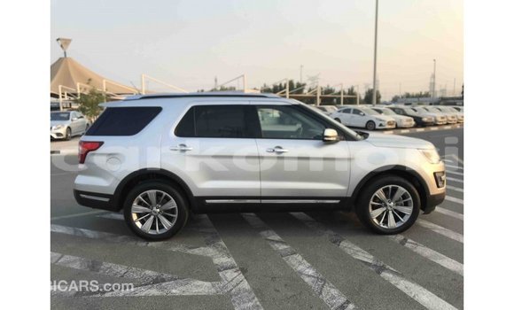 Acheter Import Voiture Ford Explorer Autre à Import - Dubai, Grande Comore Acheter Import Voiture Ford Explorer Autre à Import - Dubai, Grande Comore
