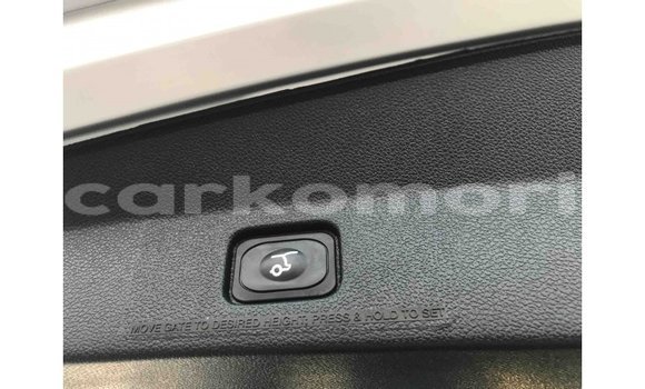 Acheter Import Voiture Ford Explorer Autre à Import - Dubai, Grande Comore Acheter Import Voiture Ford Explorer Autre à Import - Dubai, Grande Comore