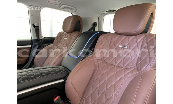 Buy Import Toyota Land Cruiser Black Car in Import - Dubai in Great Comore Buy Import Toyota Land Cruiser Black Car in Import - Dubai in Great Comore