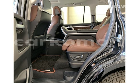 Buy Import Toyota Land Cruiser Black Car in Import - Dubai in Great Comore Buy Import Toyota Land Cruiser Black Car in Import - Dubai in Great Comore