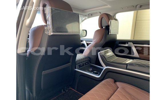 Buy Import Toyota Land Cruiser Black Car in Import - Dubai in Great Comore Buy Import Toyota Land Cruiser Black Car in Import - Dubai in Great Comore