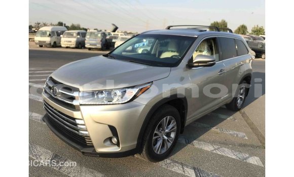 Acheter Import Voiture Toyota Highlander Autre à Import - Dubai, Grande Comore Acheter Import Voiture Toyota Highlander Autre à Import - Dubai, Grande Comore