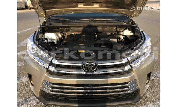 Acheter Import Voiture Toyota Highlander Autre à Import - Dubai, Grande Comore Acheter Import Voiture Toyota Highlander Autre à Import - Dubai, Grande Comore