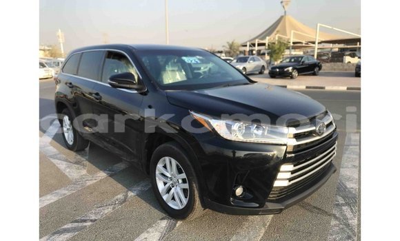 Acheter Import Voiture Toyota Highlander Noir à Import - Dubai, Grande Comore Acheter Import Voiture Toyota Highlander Noir à Import - Dubai, Grande Comore